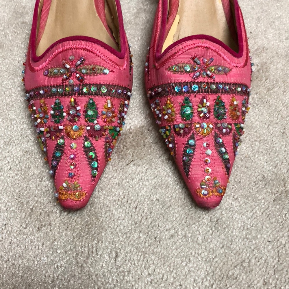 GO MAX beaded kitten heel shoes